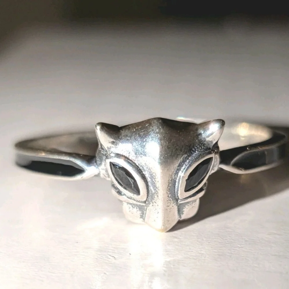 Women's Shiny Dainty Black Panther Wakanda Forever 925 Sterling Silver Ring Sz 7